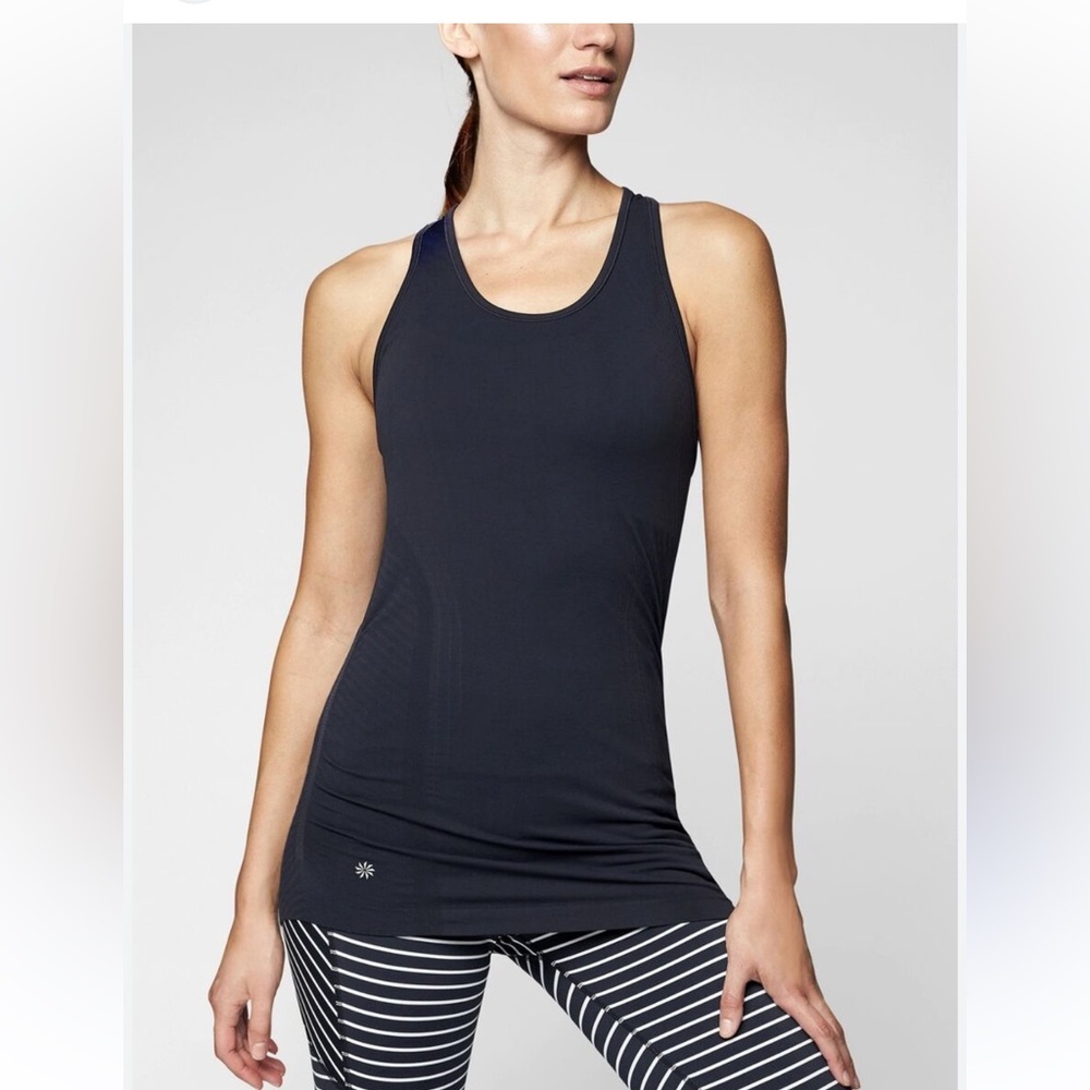 Athleta Finish Fast black tank top sz XS